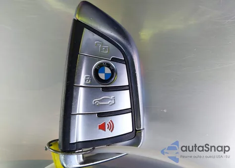 2021 BMW X7 xDrive40I z USA, uszkodzony, nr VIN 5UXCW2C01M9E52853